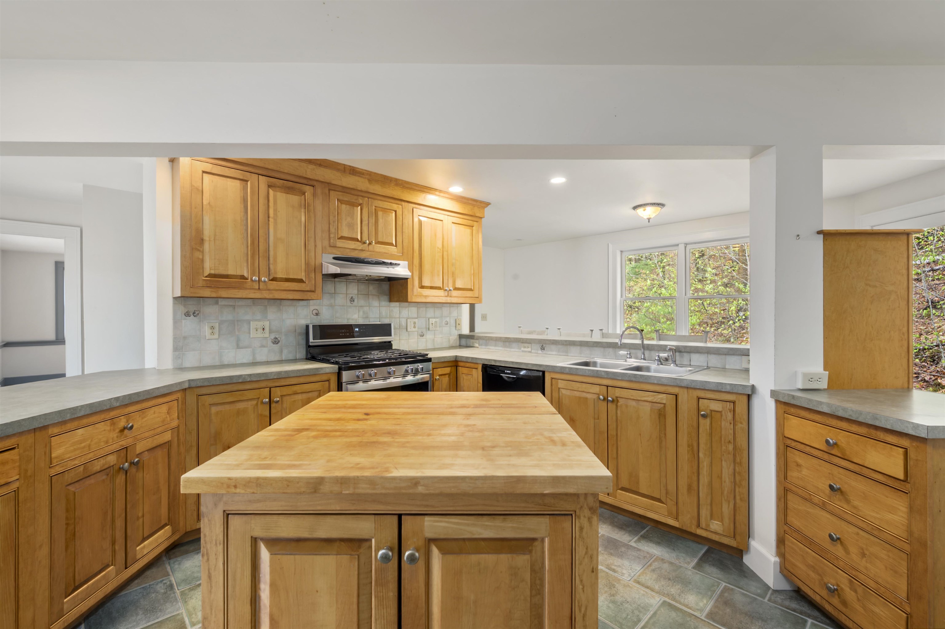 83-1 Stage Road Sanbornton, NH 03269 - Photo 22 of 41