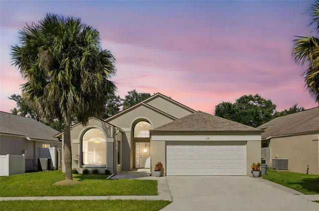 $400,000 | 245 Lakebreeze Circle, Lake Mary, FL 32746