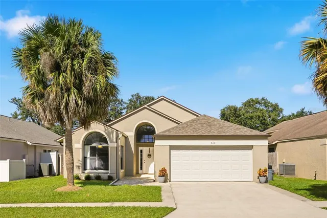 $400,000 | 245 Lakebreeze Circle, Lake Mary, FL 32746