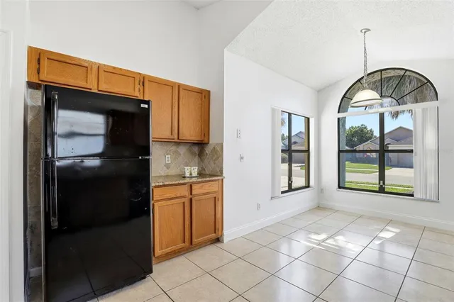 $400,000 | 245 Lakebreeze Circle, Lake Mary, FL 32746