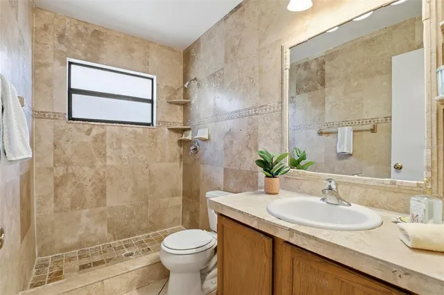 $400,000 | 245 Lakebreeze Circle, Lake Mary, FL 32746