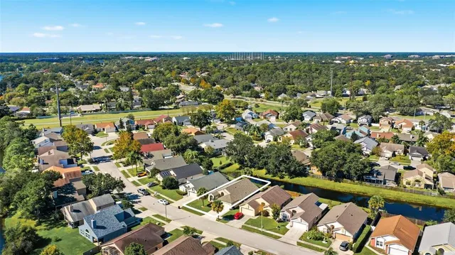 $400,000 | 245 Lakebreeze Circle, Lake Mary, FL 32746