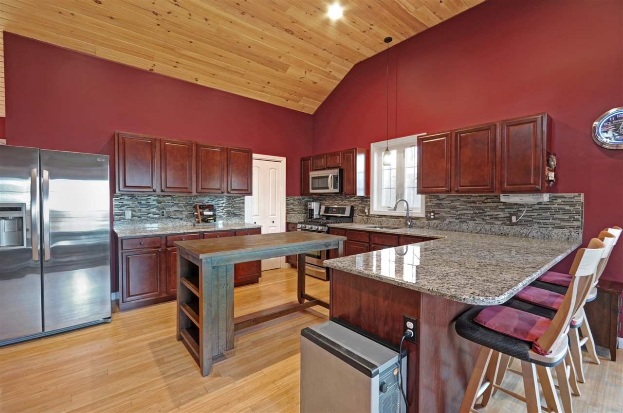 13 Hovey Road Londonderry, NH 03053 - Photo 12 of 30 Gallery Image 12