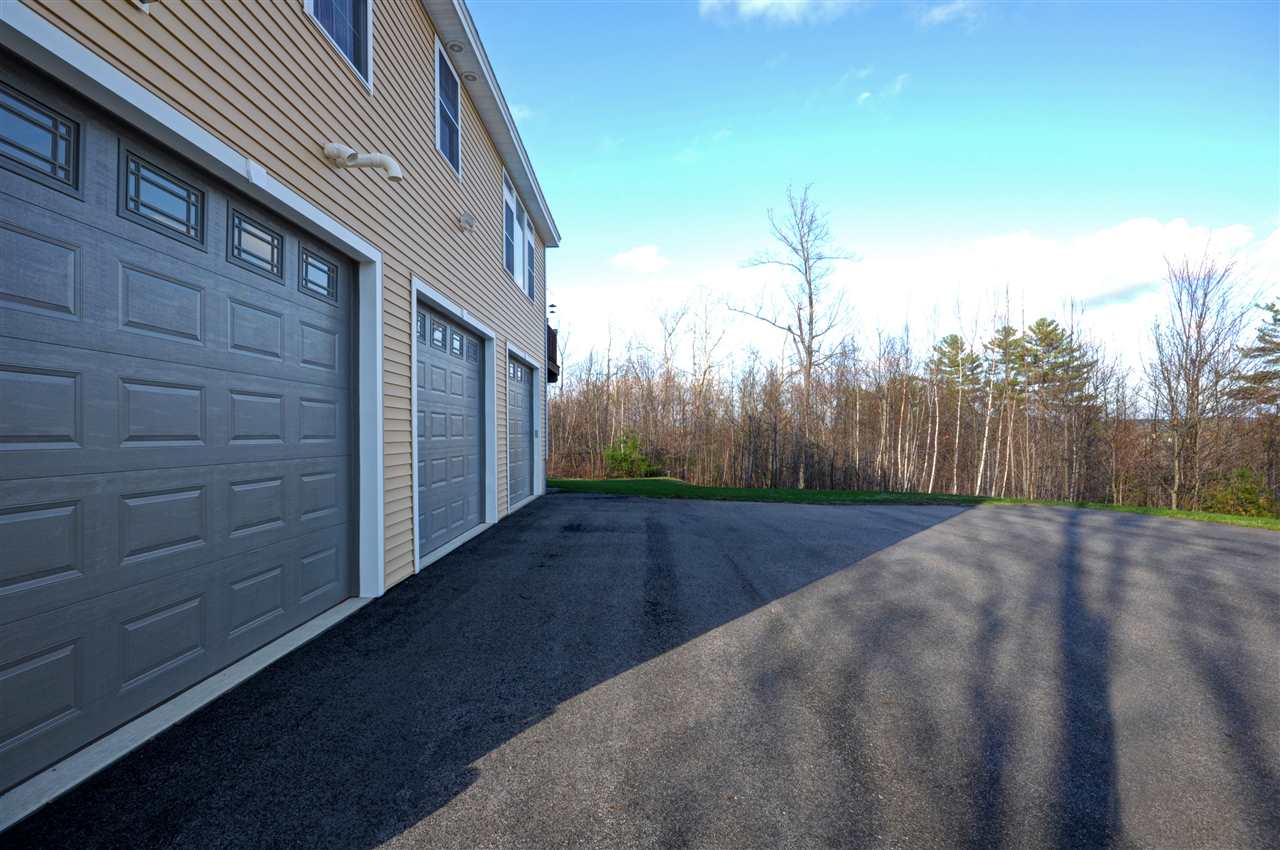13 Hovey Road Londonderry, NH 03053 - Photo 4 of 30 Gallery Image 4