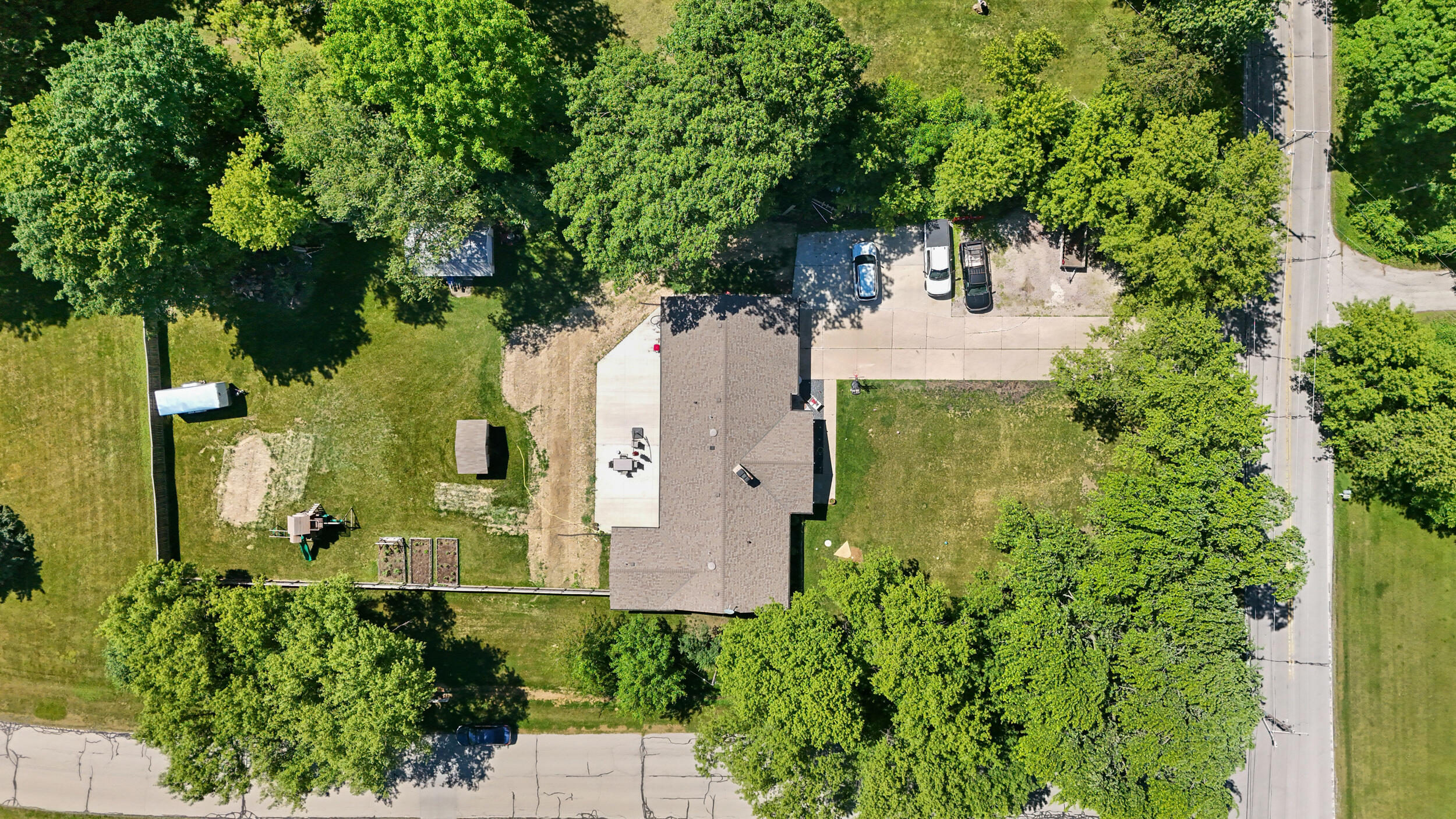 3290 South Johnson Road New Berlin, WI 53146 - Photo 31 of 34 Aerial View