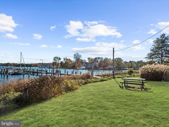 $500,000 | 1619 Shore Drive, Edgewater, MD 21037