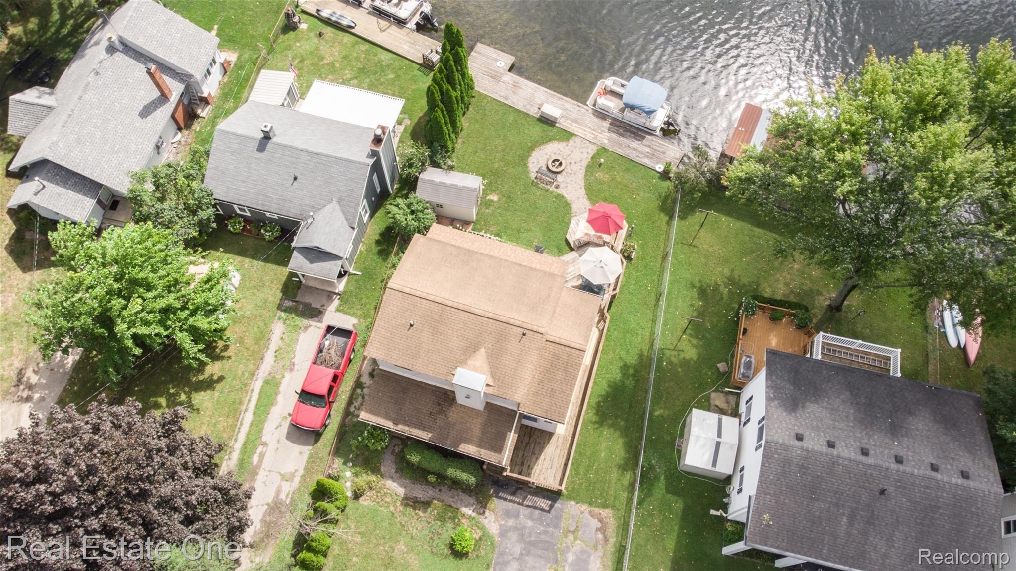 9108 Mcgregor Road Pinckney, MI 48169 - Photo 42 of 48 aero_dji_0282.jpg