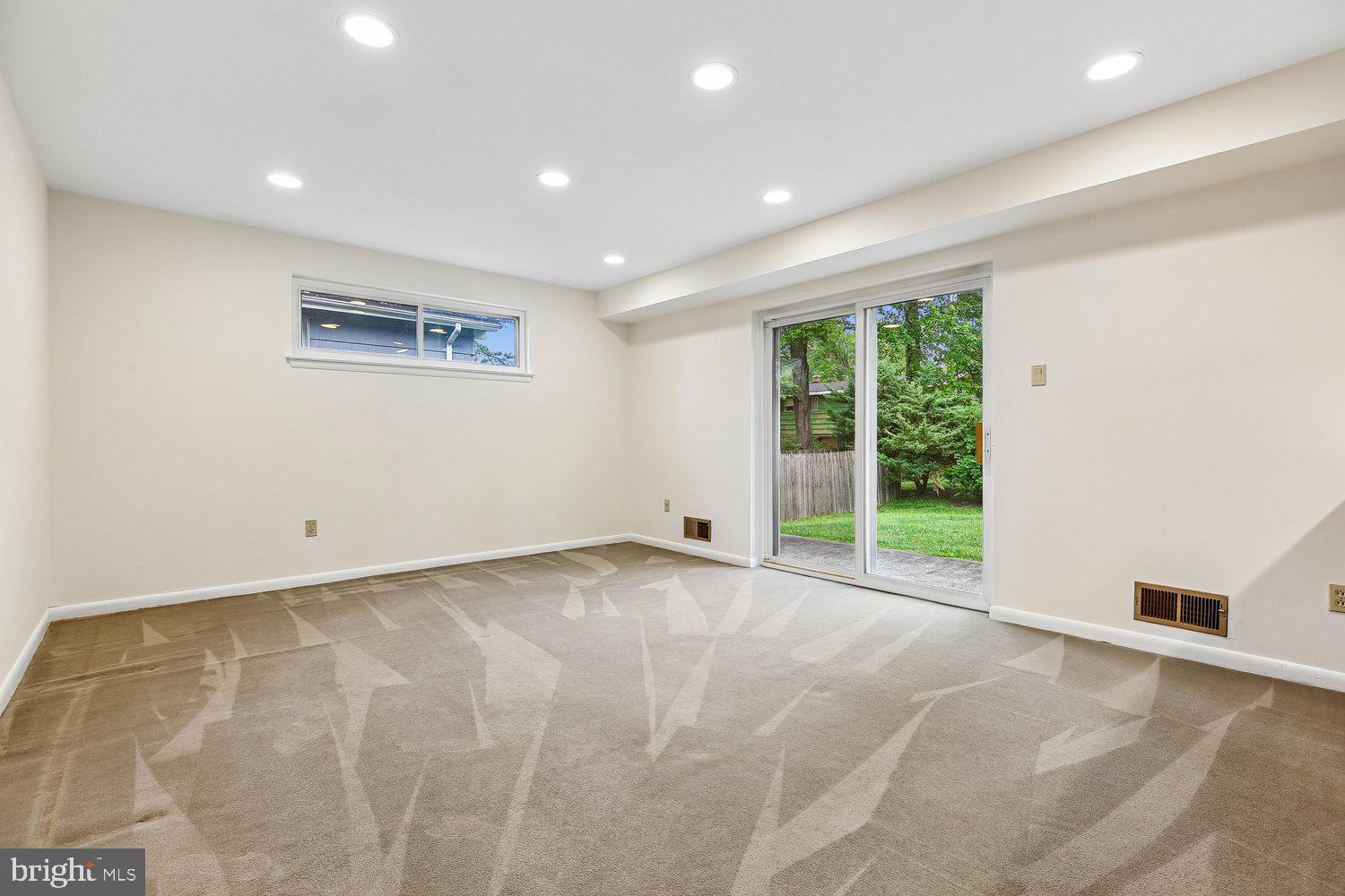 1002 North Belgrade Road Silver Spring, MD 20902 - Photo 7 of 46 Dining Room
