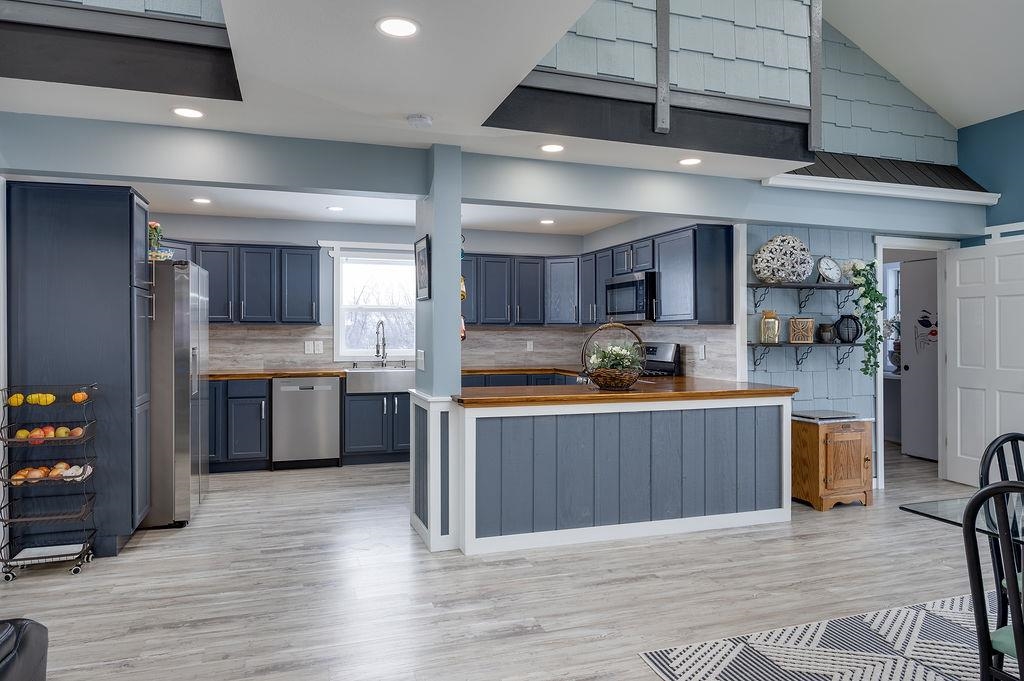 4325 Hawk Trail DeForest, WI 53532 - Photo 14 of 60