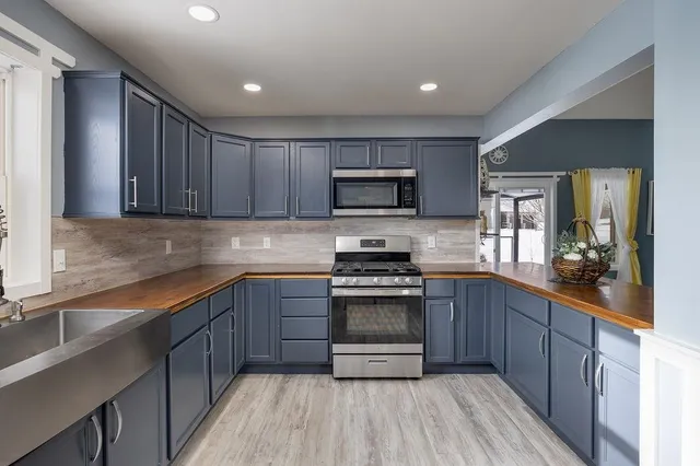 $799,900 | 4325 Hawk Trail, DeForest, WI 53532