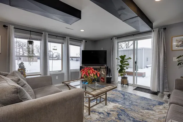 $799,900 | 4325 Hawk Trail, DeForest, WI 53532