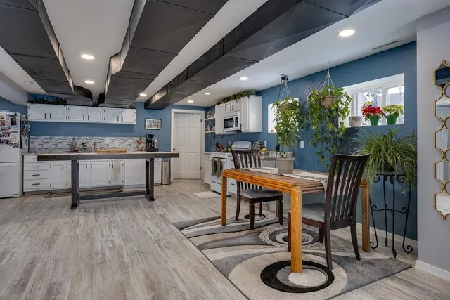 $799,900 | 4325 Hawk Trail, DeForest, WI 53532