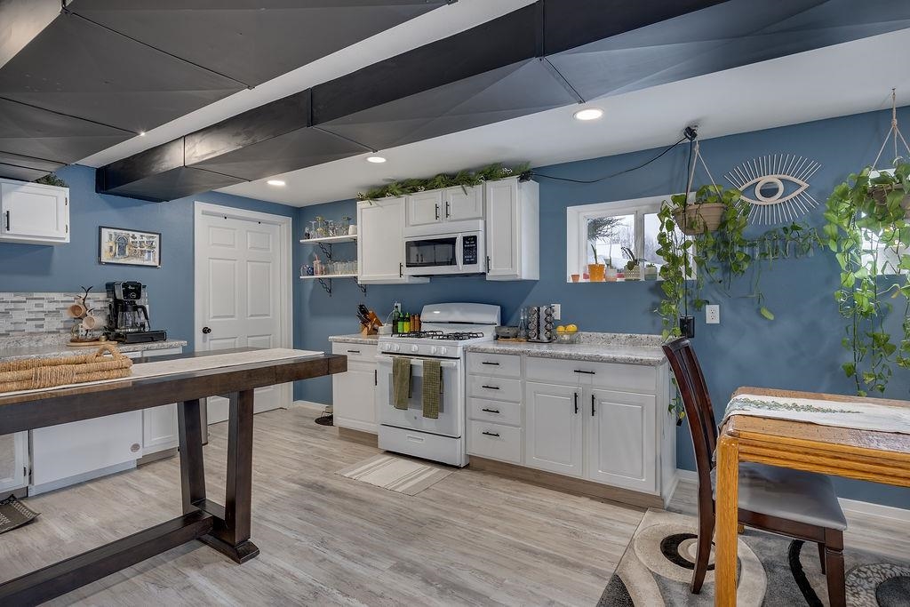 4325 Hawk Trail DeForest, WI 53532 - Photo 38 of 60