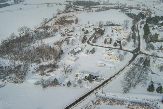 $799,900 | 4325 Hawk Trail, DeForest, WI 53532