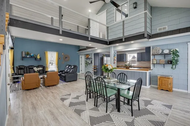 $799,900 | 4325 Hawk Trail, DeForest, WI 53532