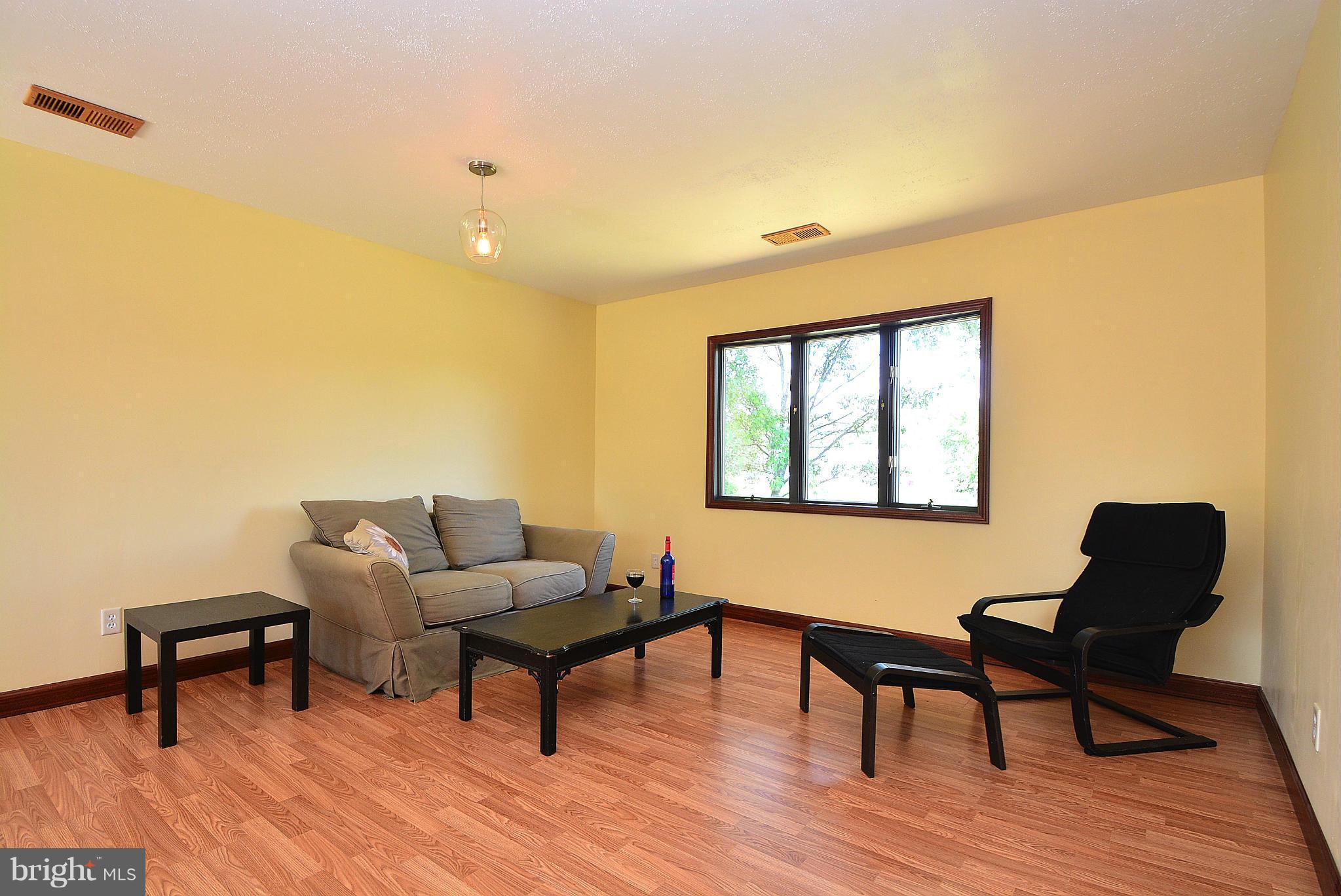 1865 Red Toad Road Port Deposit, MD 21904 - Photo 4 of 30 Living Room