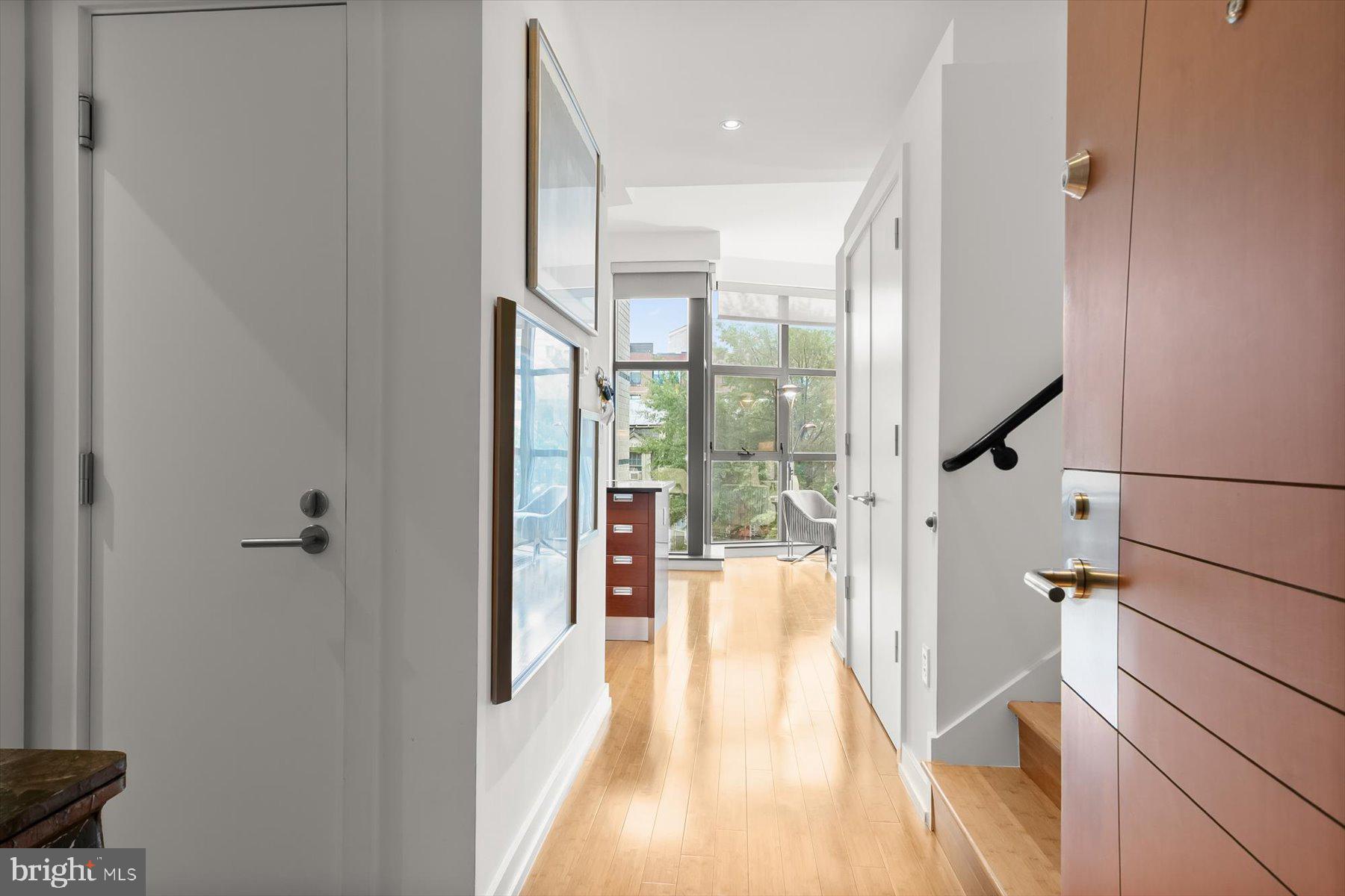 1413 P Street Northwest, Unit 301 Washington, DC 20005 - Photo 4 of 25 Inviting Entry Foyer