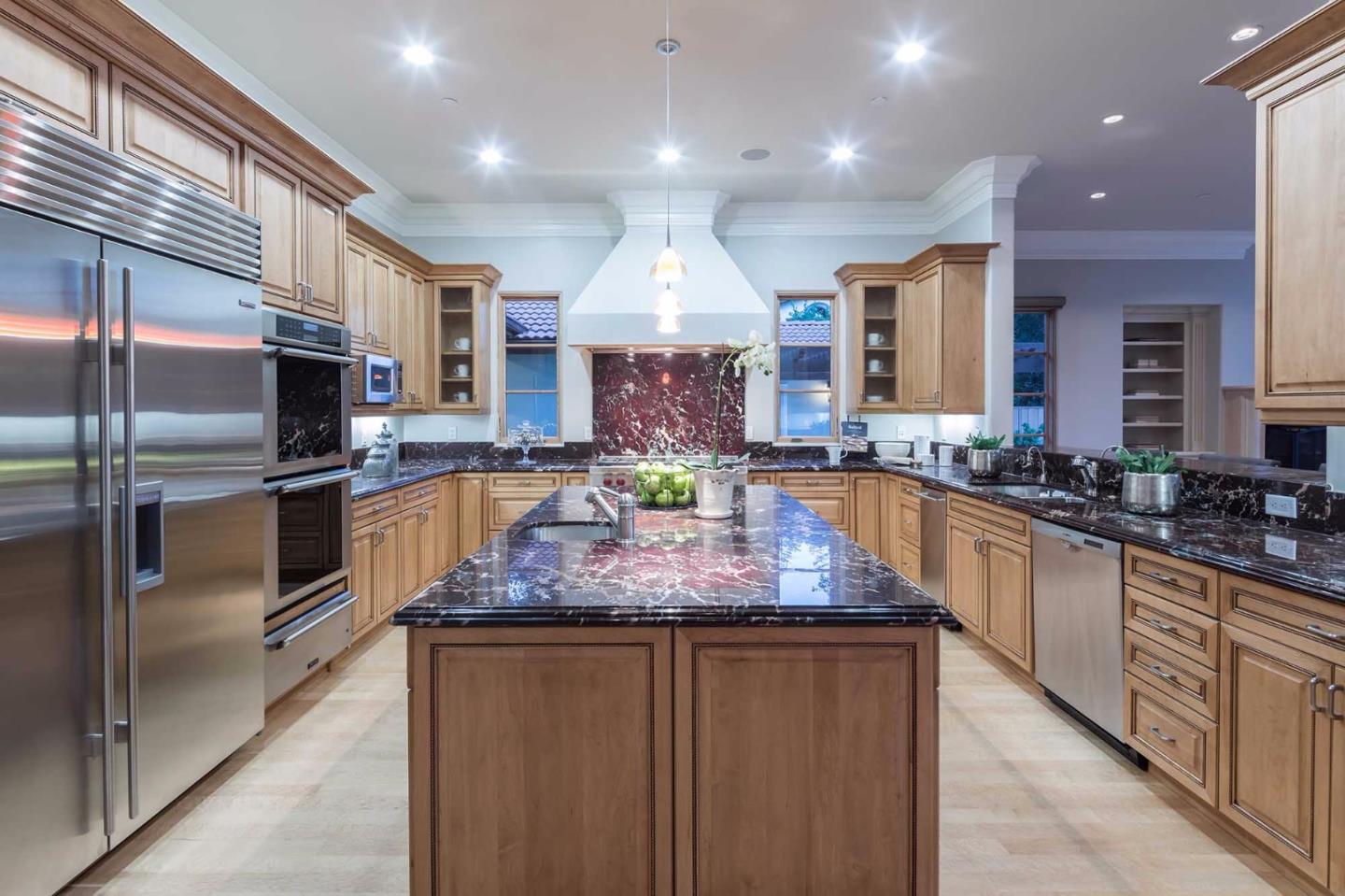 84 Nora Way Atherton, CA 94027 - Photo 12 of 37