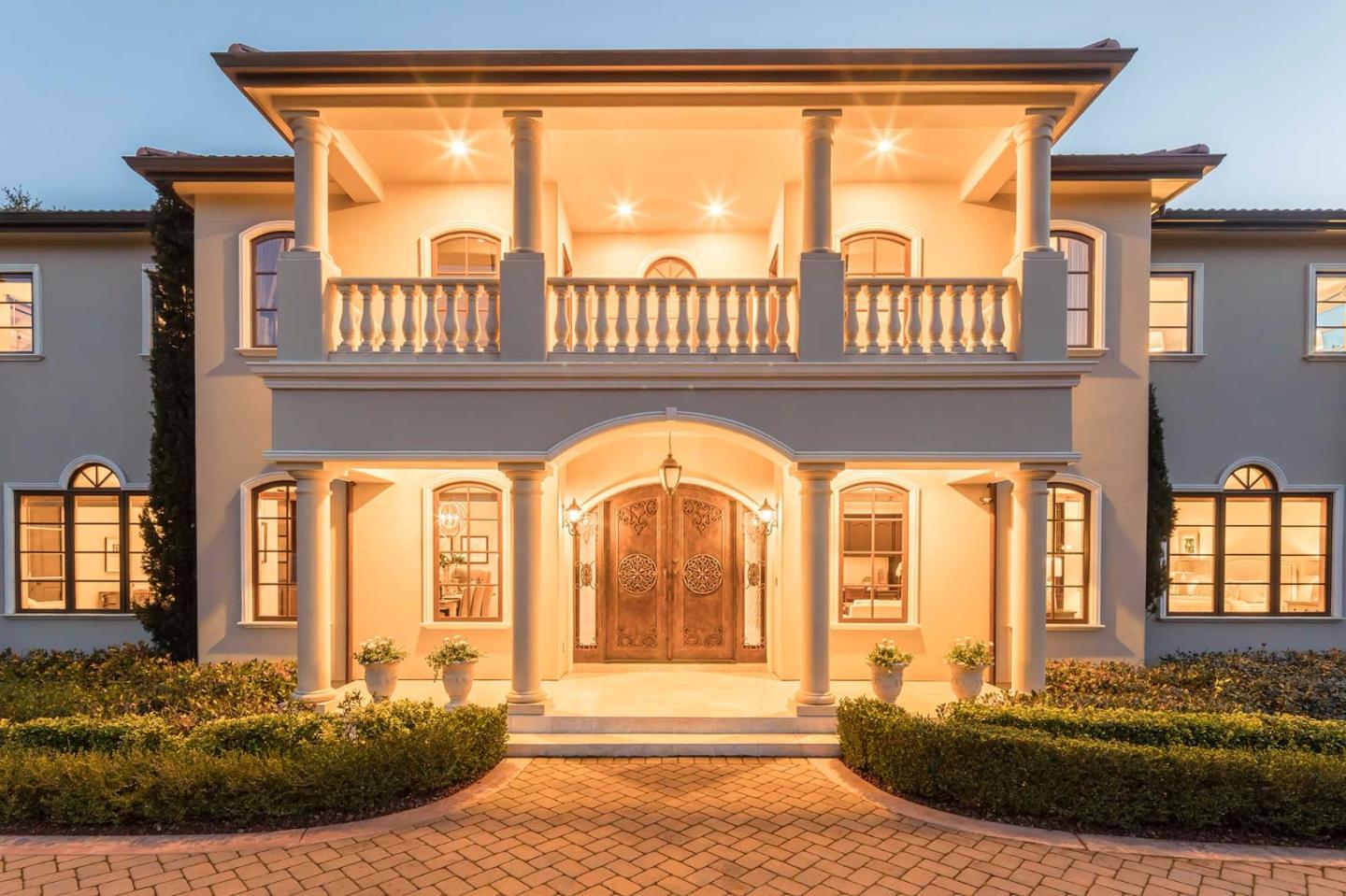 84 Nora Way Atherton, CA 94027 - Photo 2 of 37 a view of a interior of the house