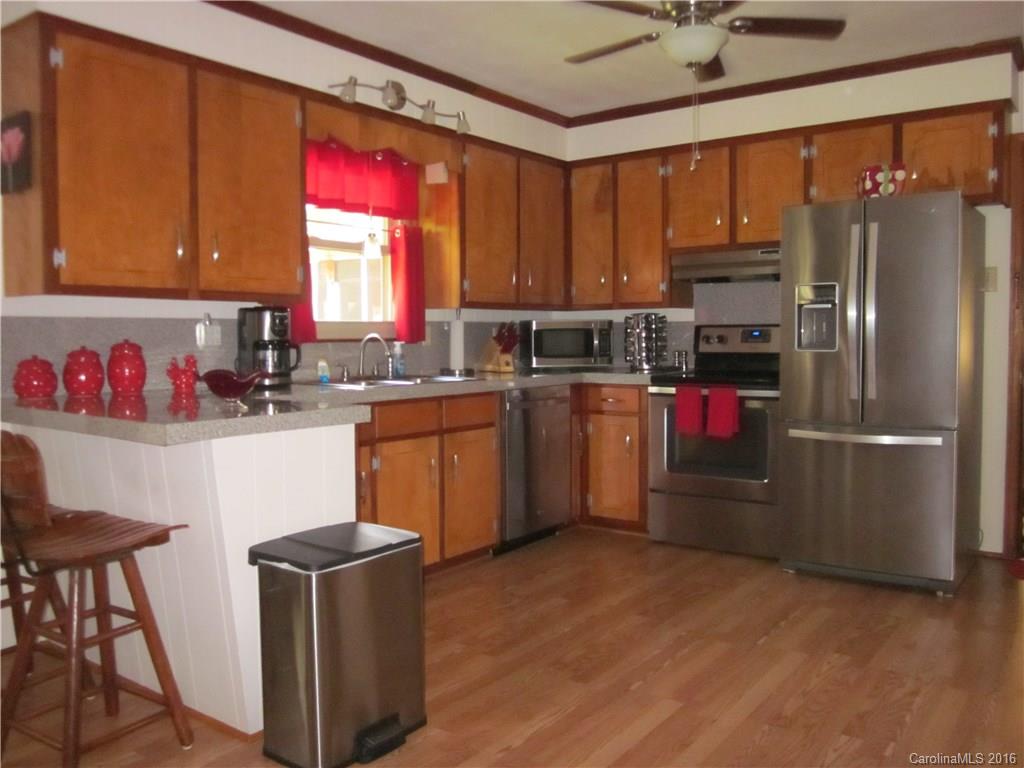 3017 Sunset Road, Unit 33 & 34 Charlotte, NC 28216 - Photo 5 of 14 Gallery Image 5