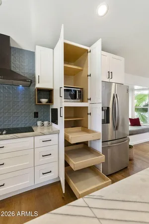 $820,000 | 760 North Pineview Drive, Chandler, AZ 85226