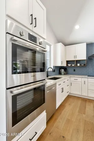 $820,000 | 760 North Pineview Drive, Chandler, AZ 85226