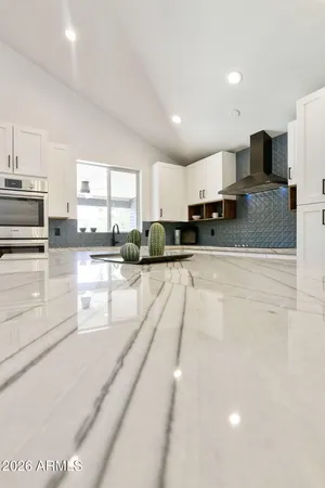 $820,000 | 760 North Pineview Drive, Chandler, AZ 85226