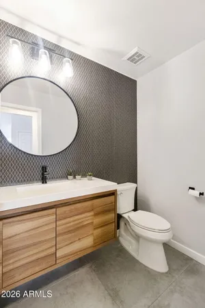 $820,000 | 760 North Pineview Drive, Chandler, AZ 85226