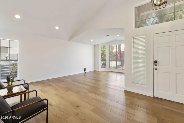 $820,000 | 760 North Pineview Drive, Chandler, AZ 85226