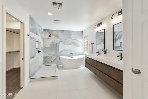 $820,000 | 760 North Pineview Drive, Chandler, AZ 85226