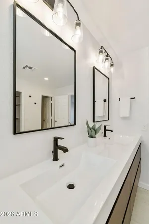 $820,000 | 760 North Pineview Drive, Chandler, AZ 85226