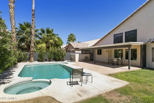 $820,000 | 760 North Pineview Drive, Chandler, AZ 85226