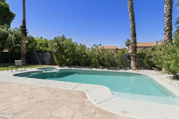 $820,000 | 760 North Pineview Drive, Chandler, AZ 85226