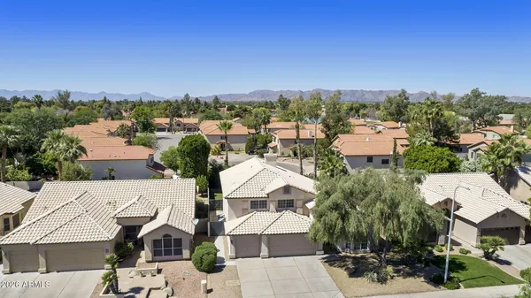 $820,000 | 760 North Pineview Drive, Chandler, AZ 85226