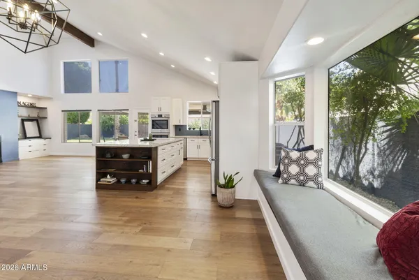 $820,000 | 760 North Pineview Drive, Chandler, AZ 85226