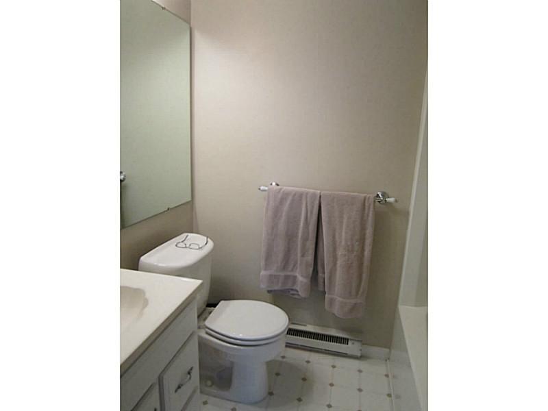 218 Great Belt Road Butler, PA 16002 - Photo 13 of 25 Full Bath.
