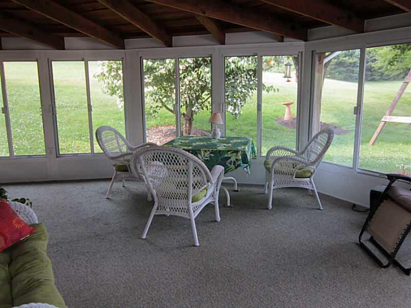 218 Great Belt Road Butler, PA 16002 - Photo 17 of 25 Den/Family/Great Room.
