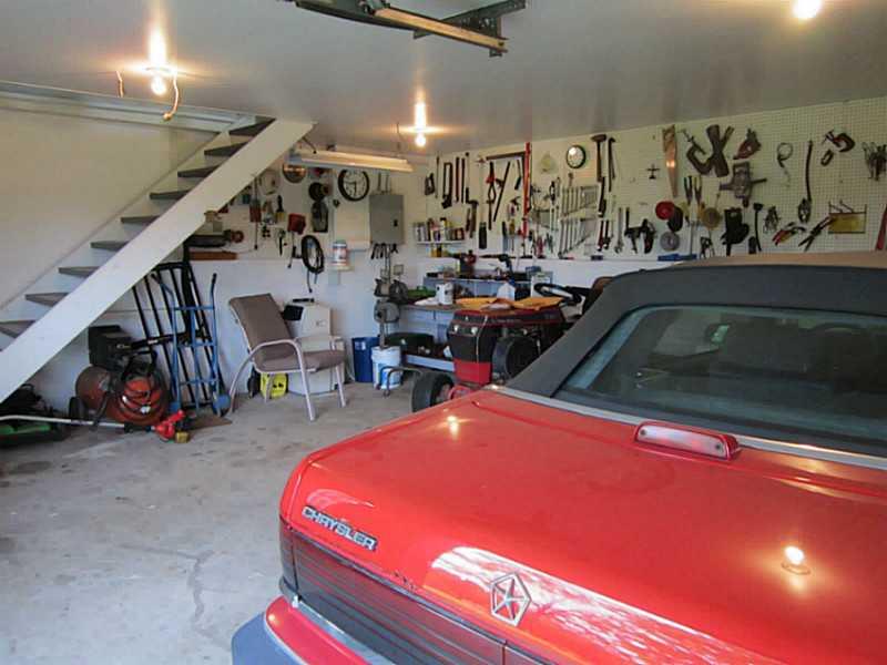 218 Great Belt Road Butler, PA 16002 - Photo 21 of 25 Parking Lot/Garage.