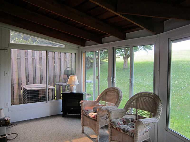 218 Great Belt Road Butler, PA 16002 - Photo 4 of 25 Den/Family/Great Room.