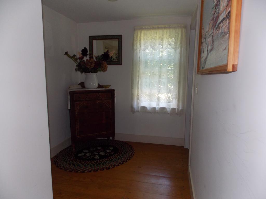 17 Elm Street Springfield, VT 05156 - Photo 8 of 16