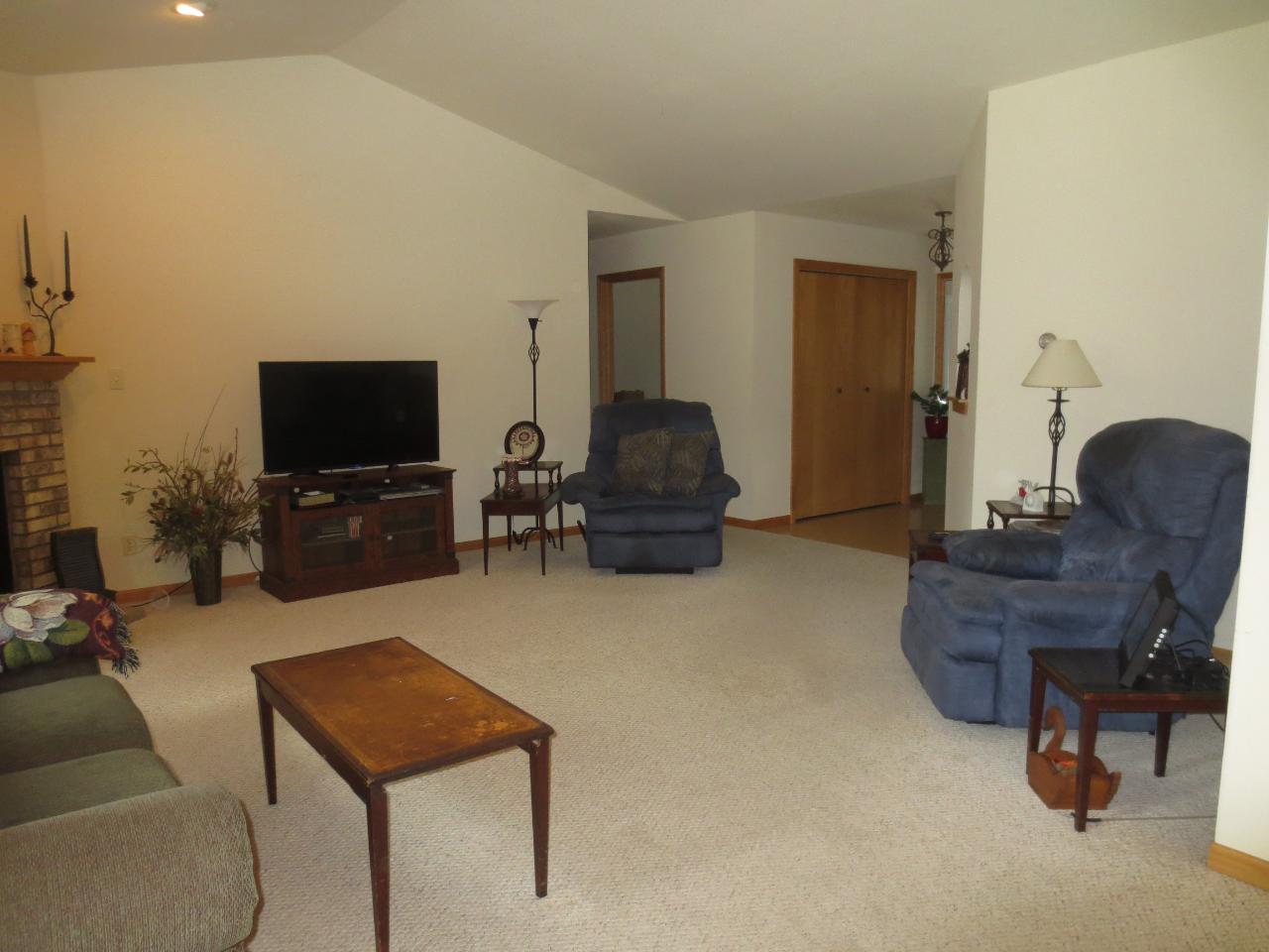 3981 Lakeshore Drive Rhinelander, WI 54501 - Photo 8 of 31 Gallery Image 8