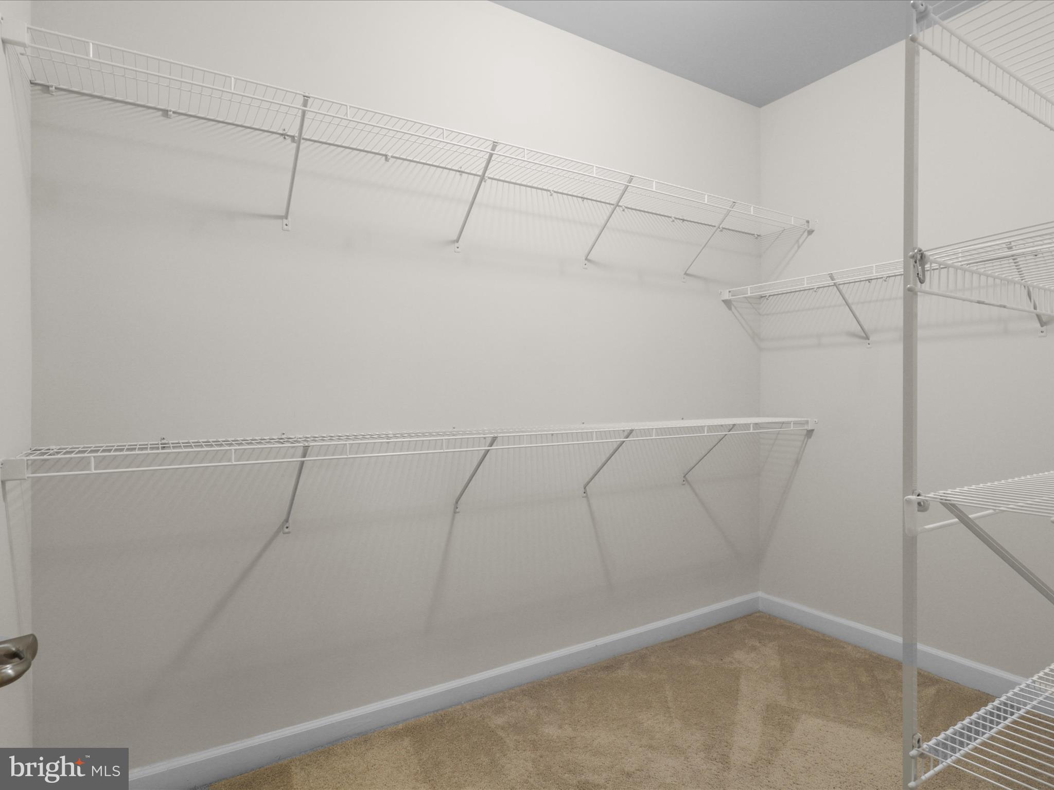 25138 Earlsdon Terrace Chantilly, VA 20152 - Photo 36 of 54 a view of a room