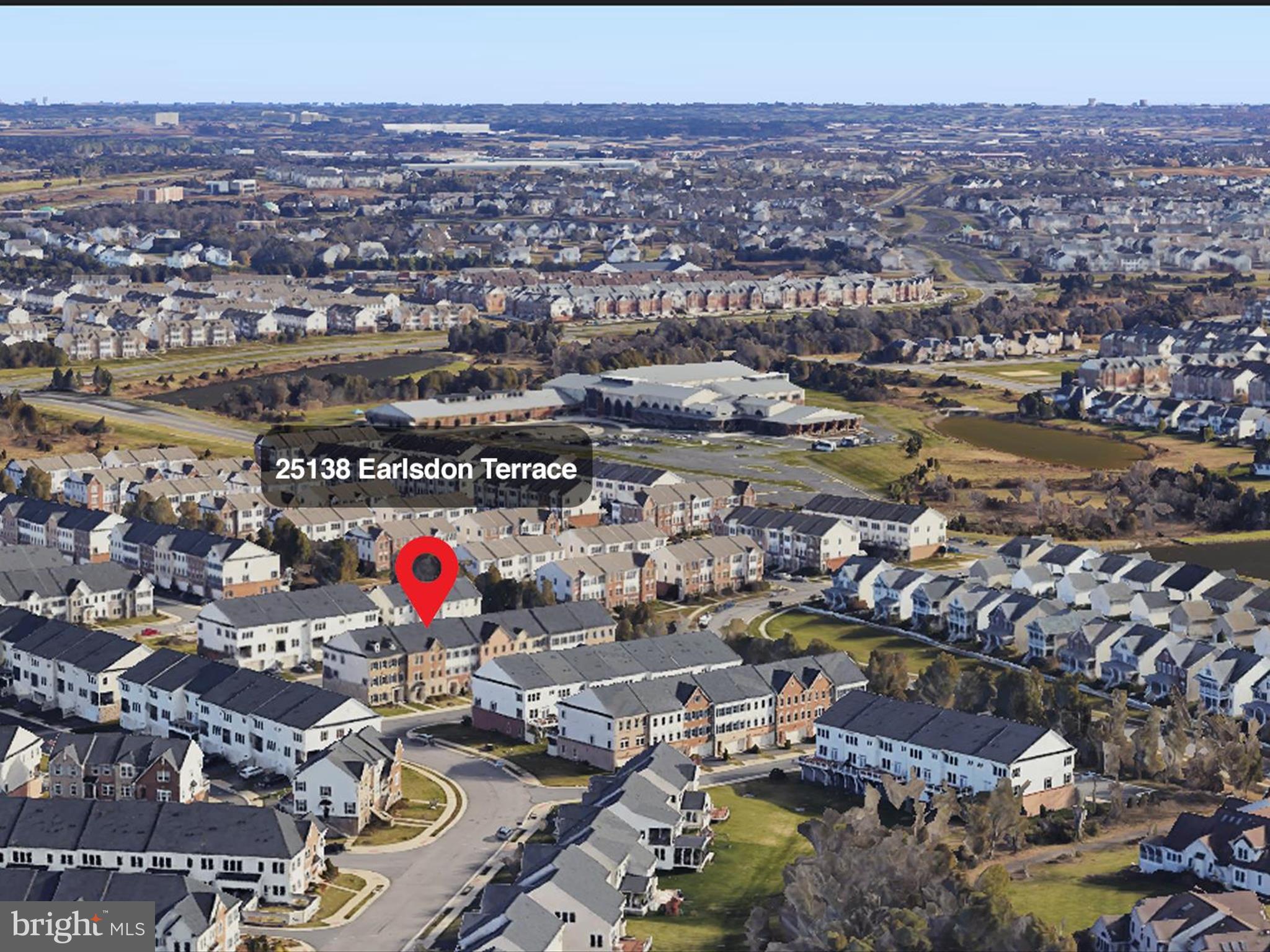 25138 Earlsdon Terrace Chantilly, VA 20152 - Photo 46 of 54 an aerial view of a city