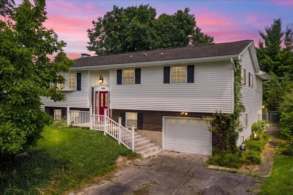 $389,900 | 1048 Schuyler Street, Endicott, NY 13760