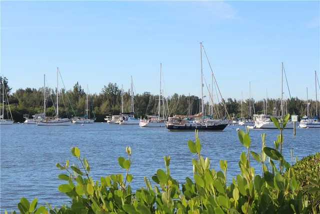 $878,000 | 1828 Grey Falcon Circle Southwest, Vero Beach, FL 32962