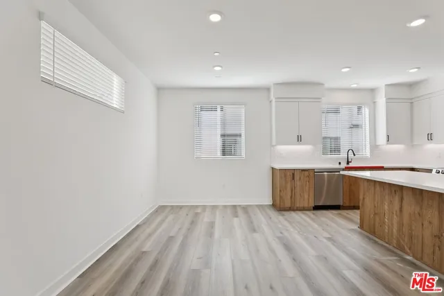 $1,041,990 | 1693 Coral Sea Lane, Los Angeles, CA 90732