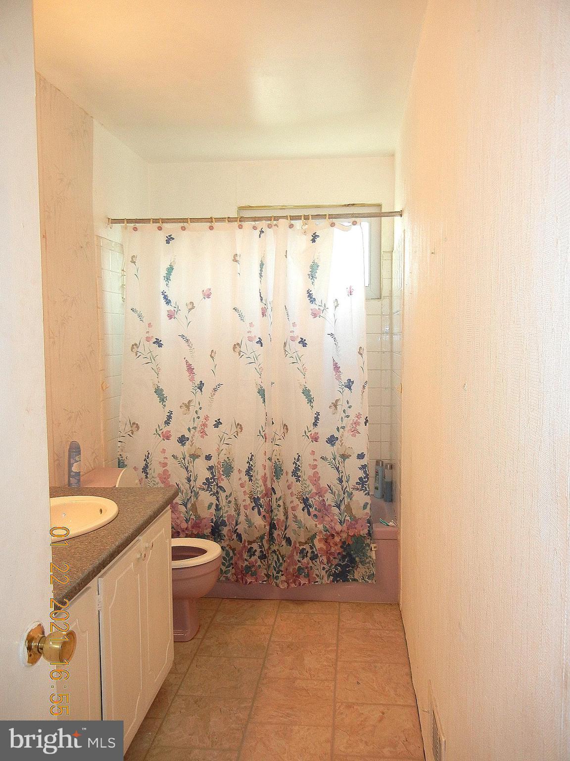 351 Peach Road Bellmawr, NJ 08031 - Photo 7 of 21 Gallery Image 7