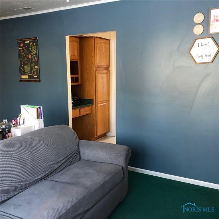 4543 Thackeray Road Maumee, OH 43537 - Photo 6 of 23 Gallery Image 6
