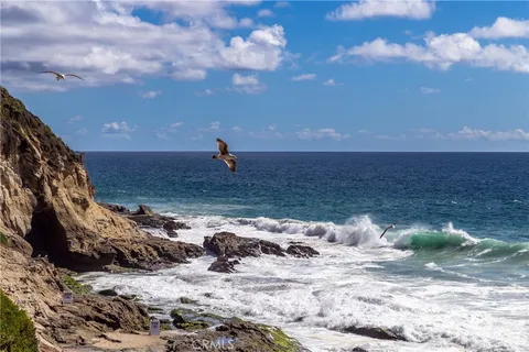 $95,000,000 | 32229 Coast Highway, Laguna Beach, CA 92651