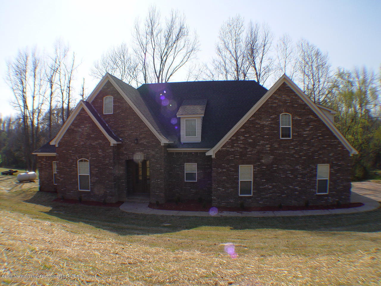 13239 Cathy Road Byhalia, MS 38611 - Photo 1 of 26 Front